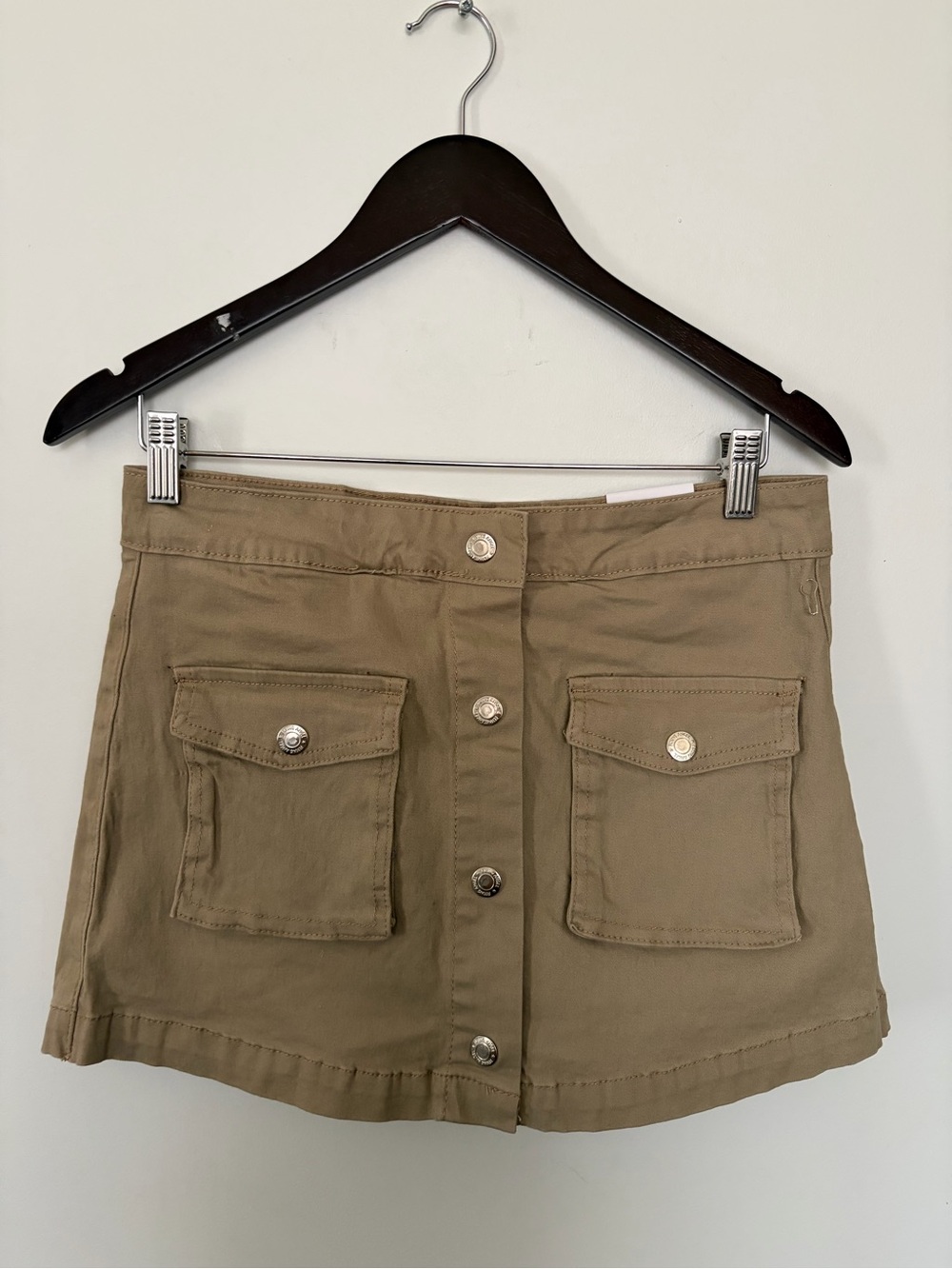NWT Flying Angel Button-Front Cargo Utility Mini Skort in Khaki - 11/30